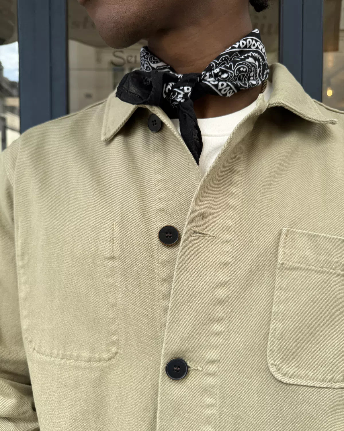 focus bouton veste de travail aloe