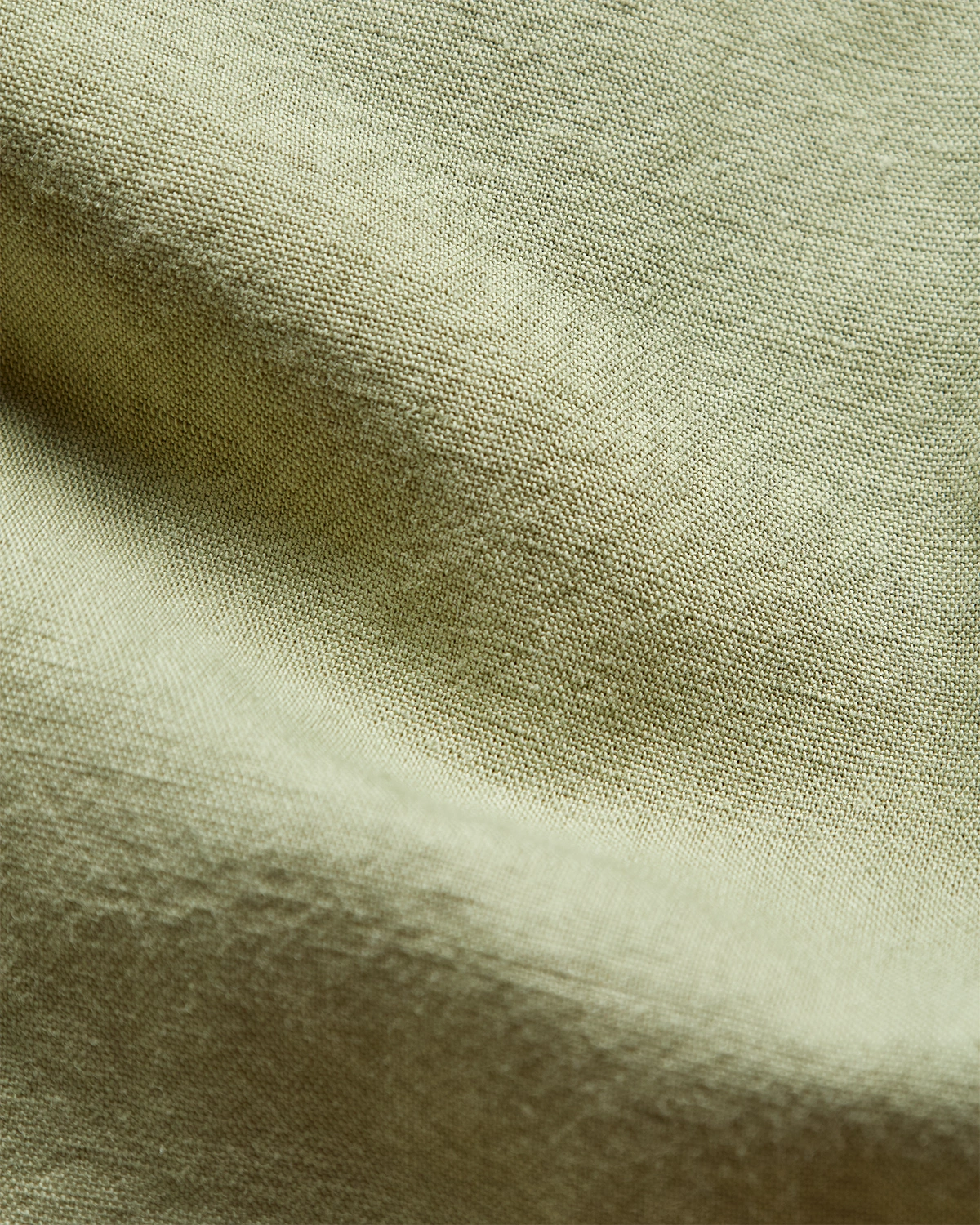 chemise en lin vert tilleul - focus matière