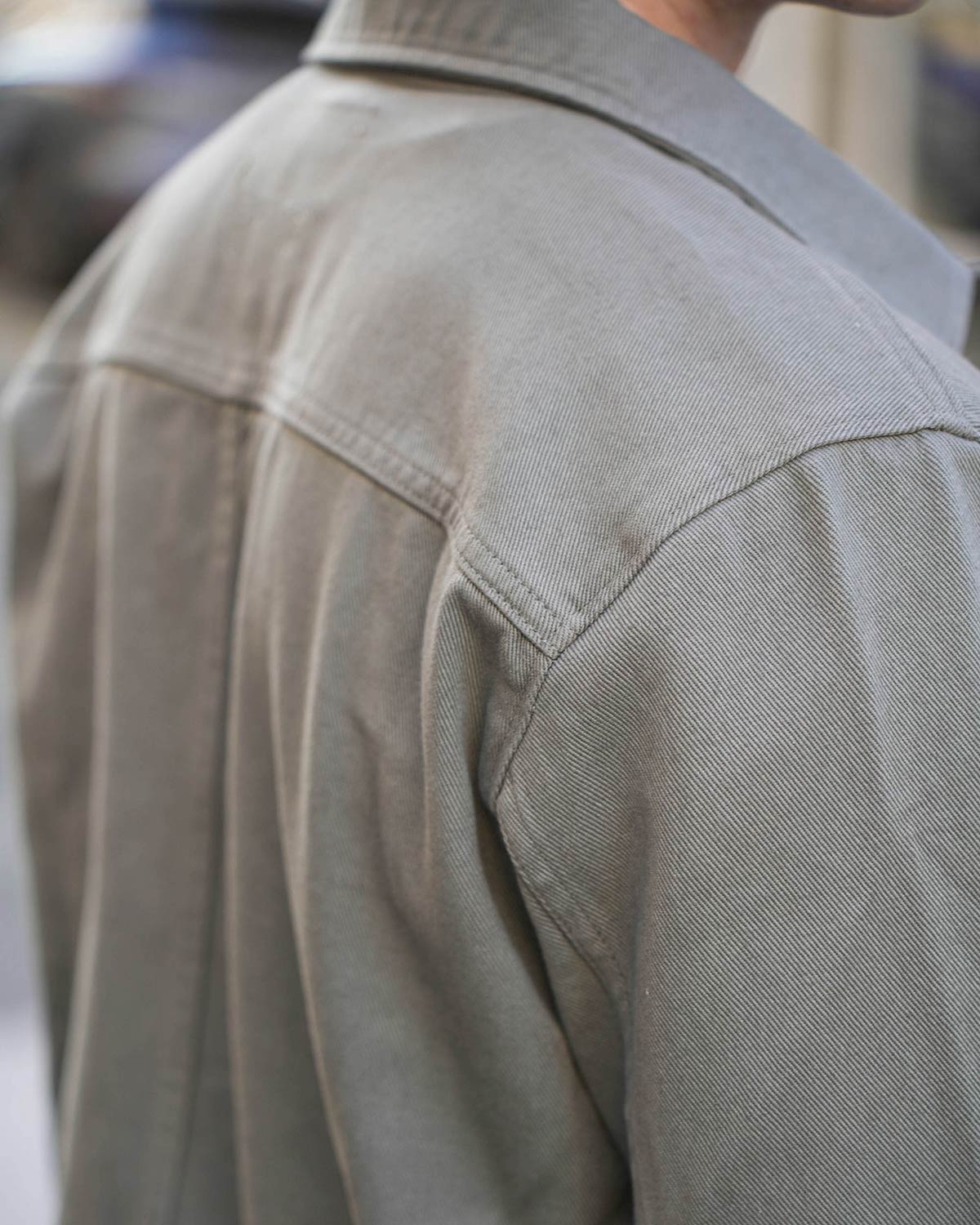focus dos veste de travail