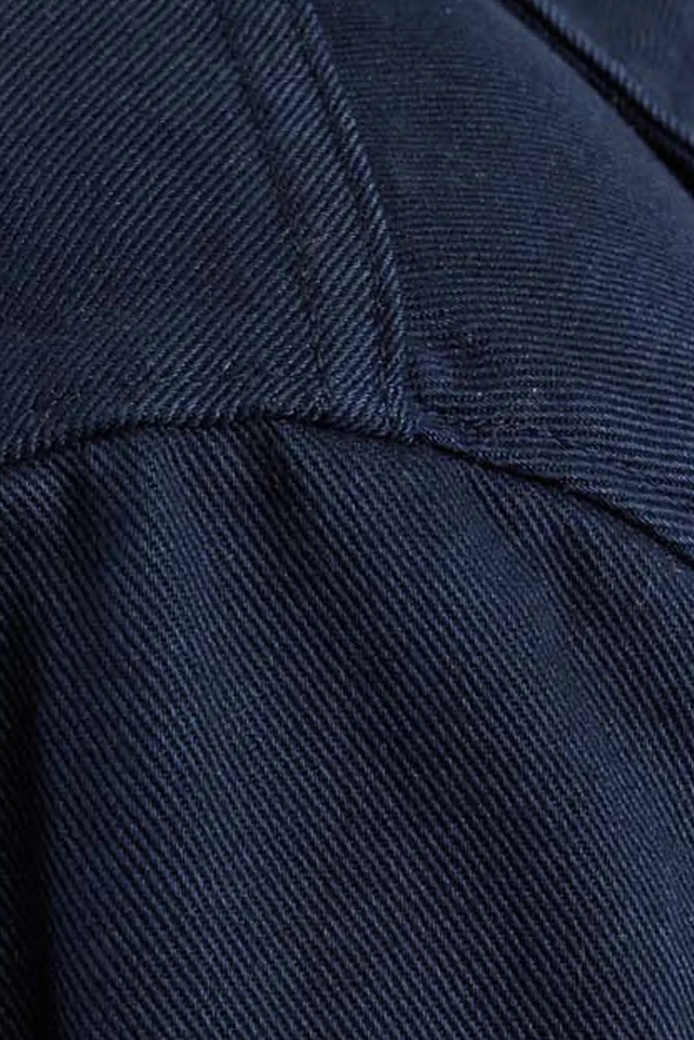 veste de travail en twill bleu marine - focus coutures