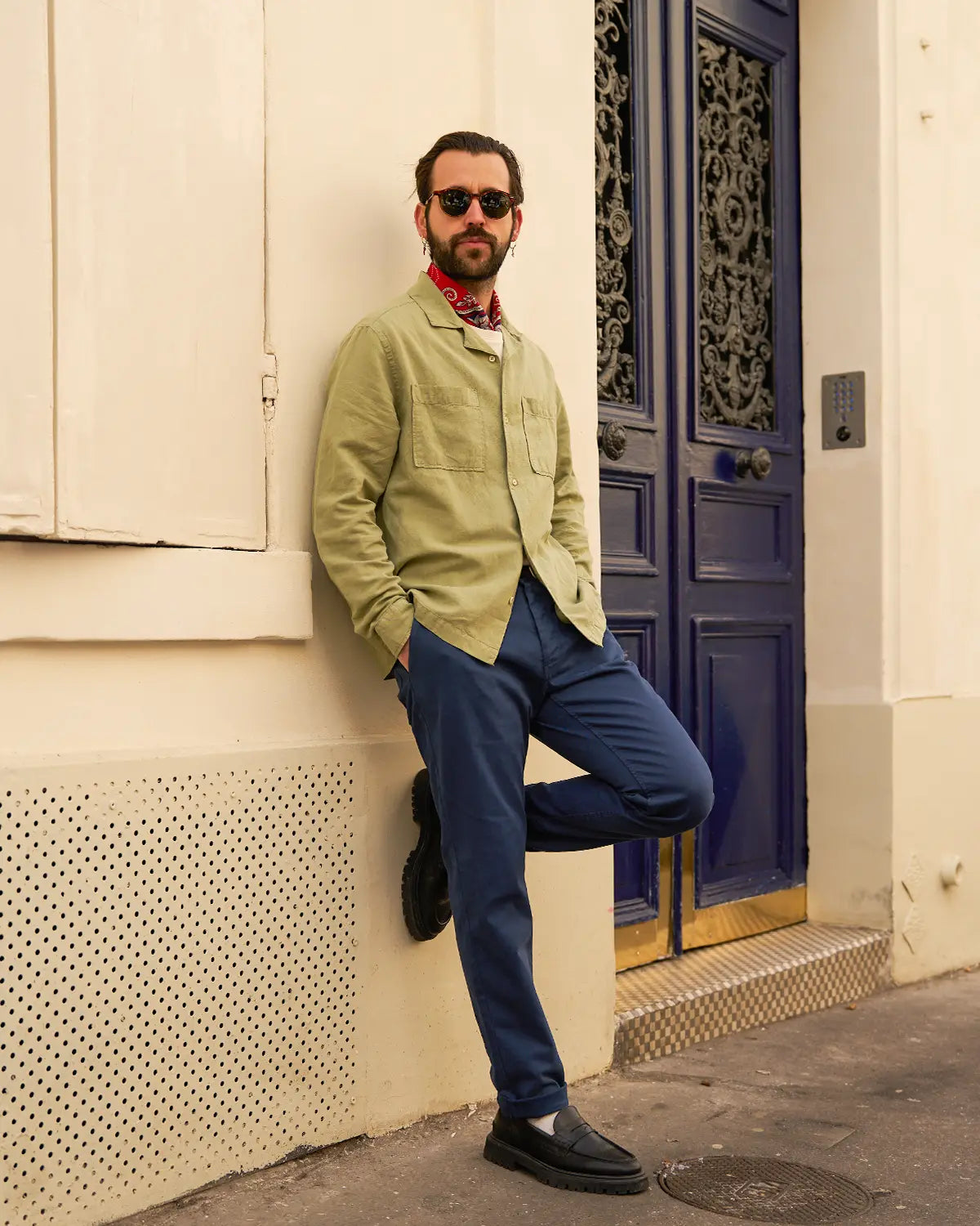 chino en twill bleu marine - look