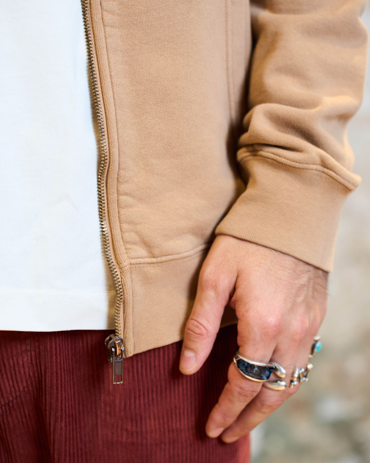 HOODIE ZIPPÉ CAMEL | VITAS -